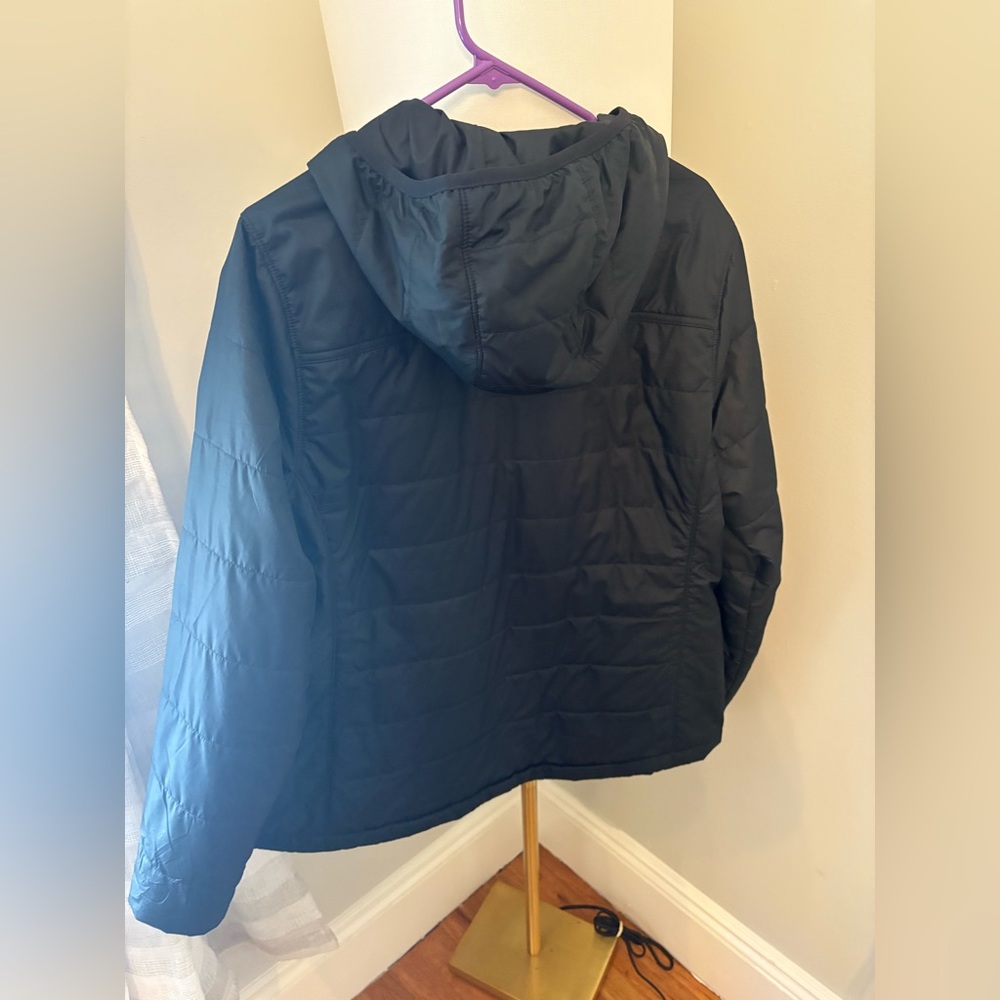 L.L. Bean Women’s Mountain Classic Puffer Hooded Jacket - Picture 3 of 4